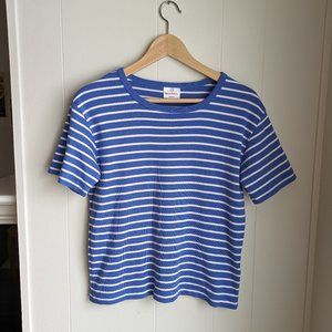 Hanna Andersson blue and white striped t-shirt, Size Medium